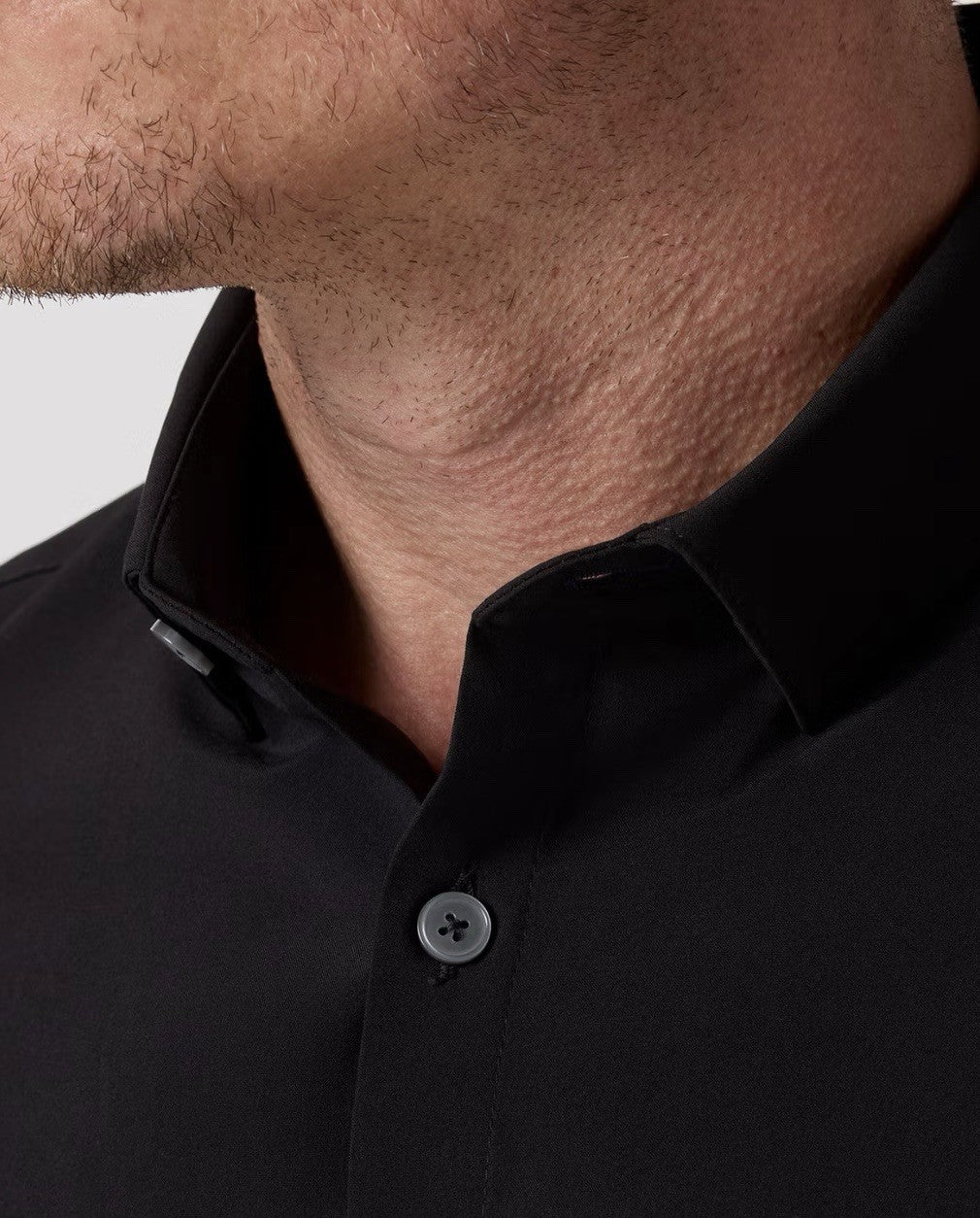 Mizzen+Main Leeward Dress Shirt – Black Trim Fit LS Button-Down – Men’s Large