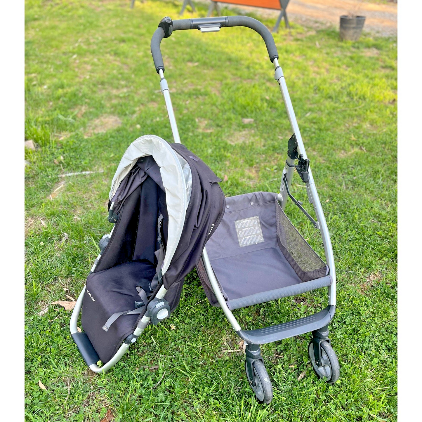 UppaBaby Cruz Stroller - Lightweight, Smooth Ride, Modern Design 🚼✨