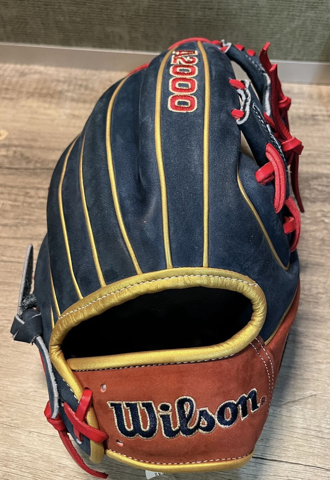 🧤 Wilson A2000 11.5” Pro Stock Infield Glove – Model 1786 | Right Hand Throw |