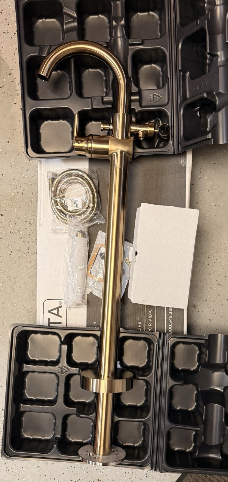 Delta T4759-CZFL Tub Filler Trim Kit Floor Mount Champagne Bronze + Hand Shower