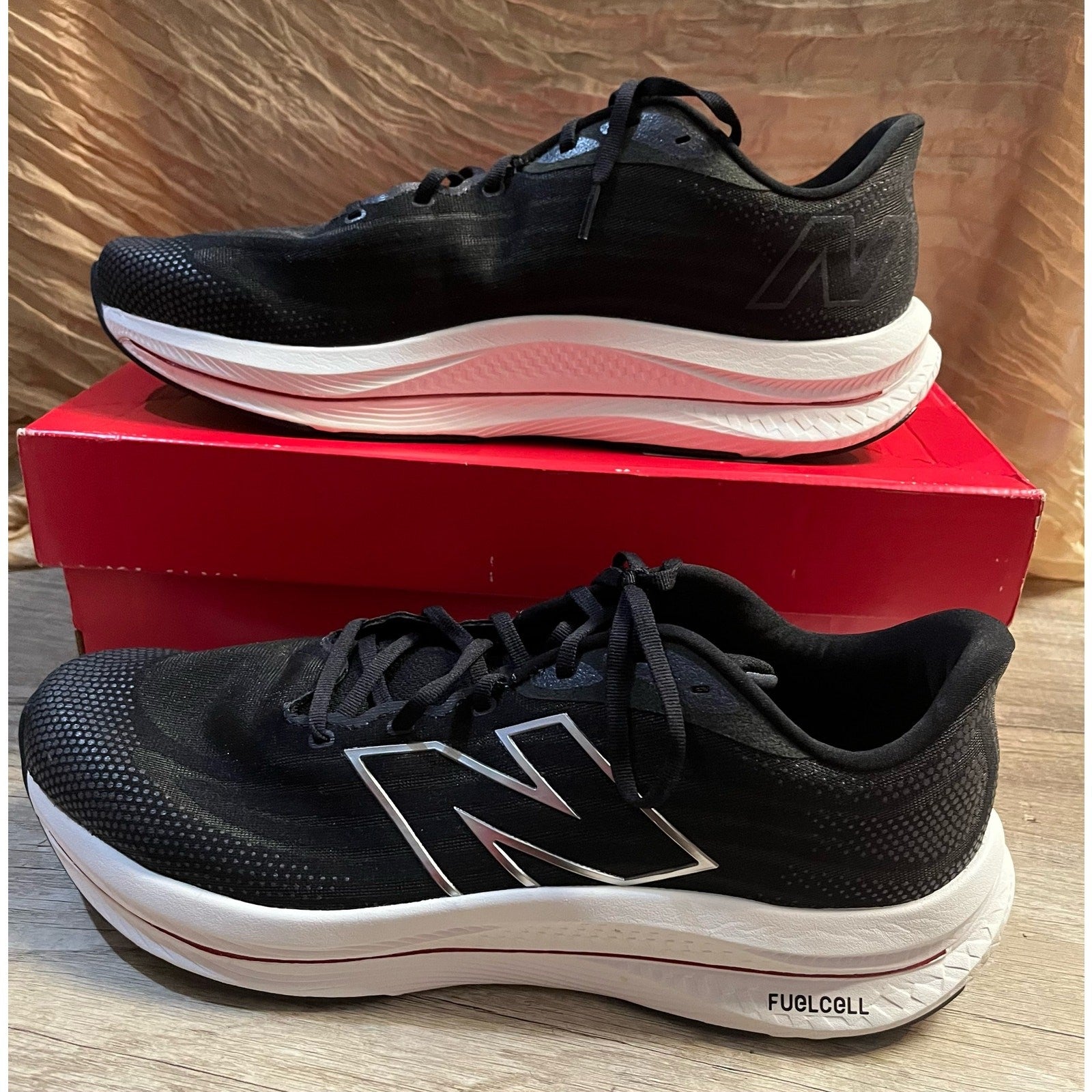Men's New balance FuelCell Walker Elite size 16