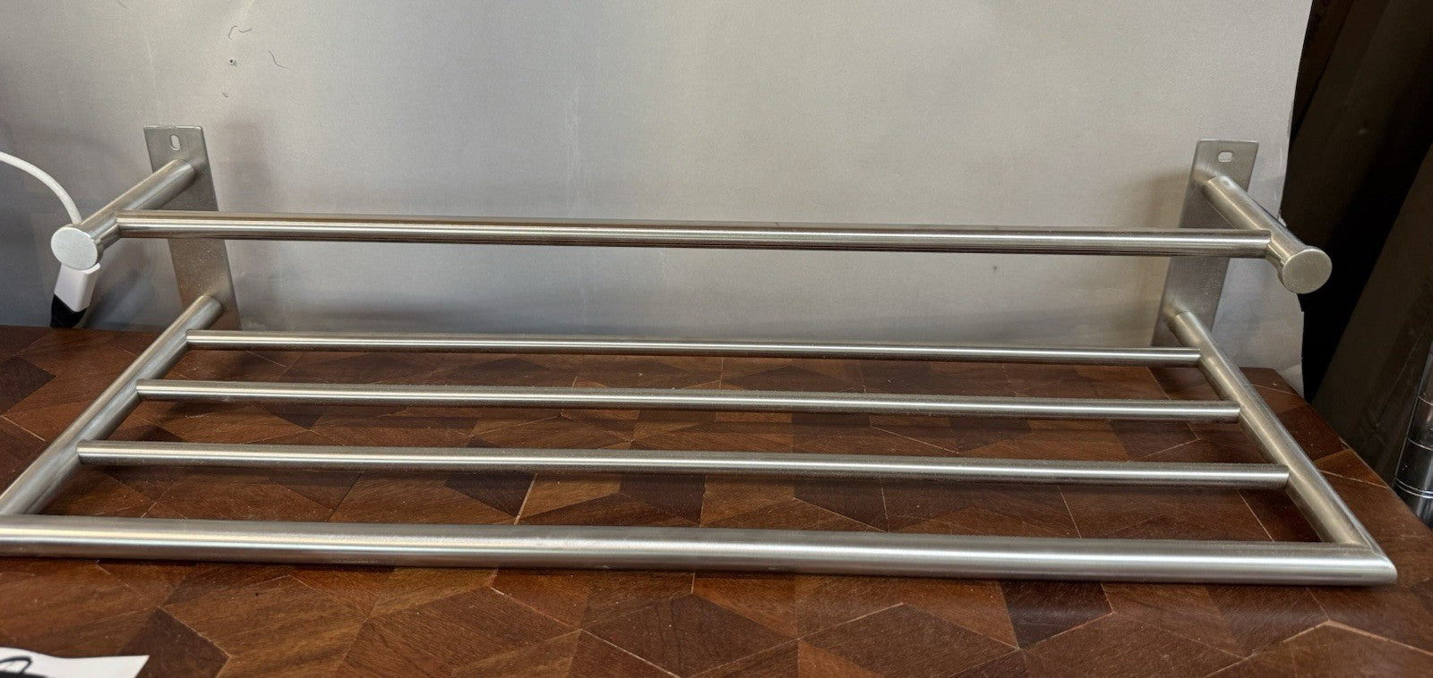 Moen Arlys Y5794BN Brushed Nickel 24” Towel Shelf – Modern Bath Storage