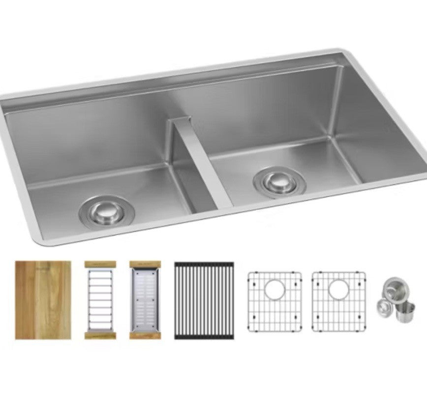 Elkay EFRUAQ31169TWC Crosstown 31-1/2" Undermount Double Basin S-S Workstation--