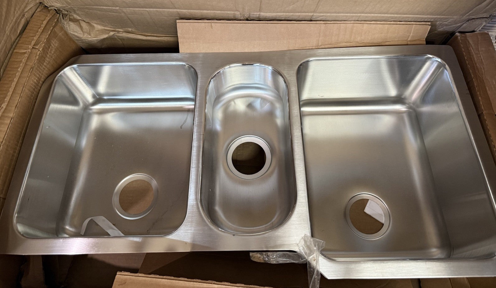 Elkay ELUH4020 Undermount Kitchen Sink 40"x20.5"x10" 