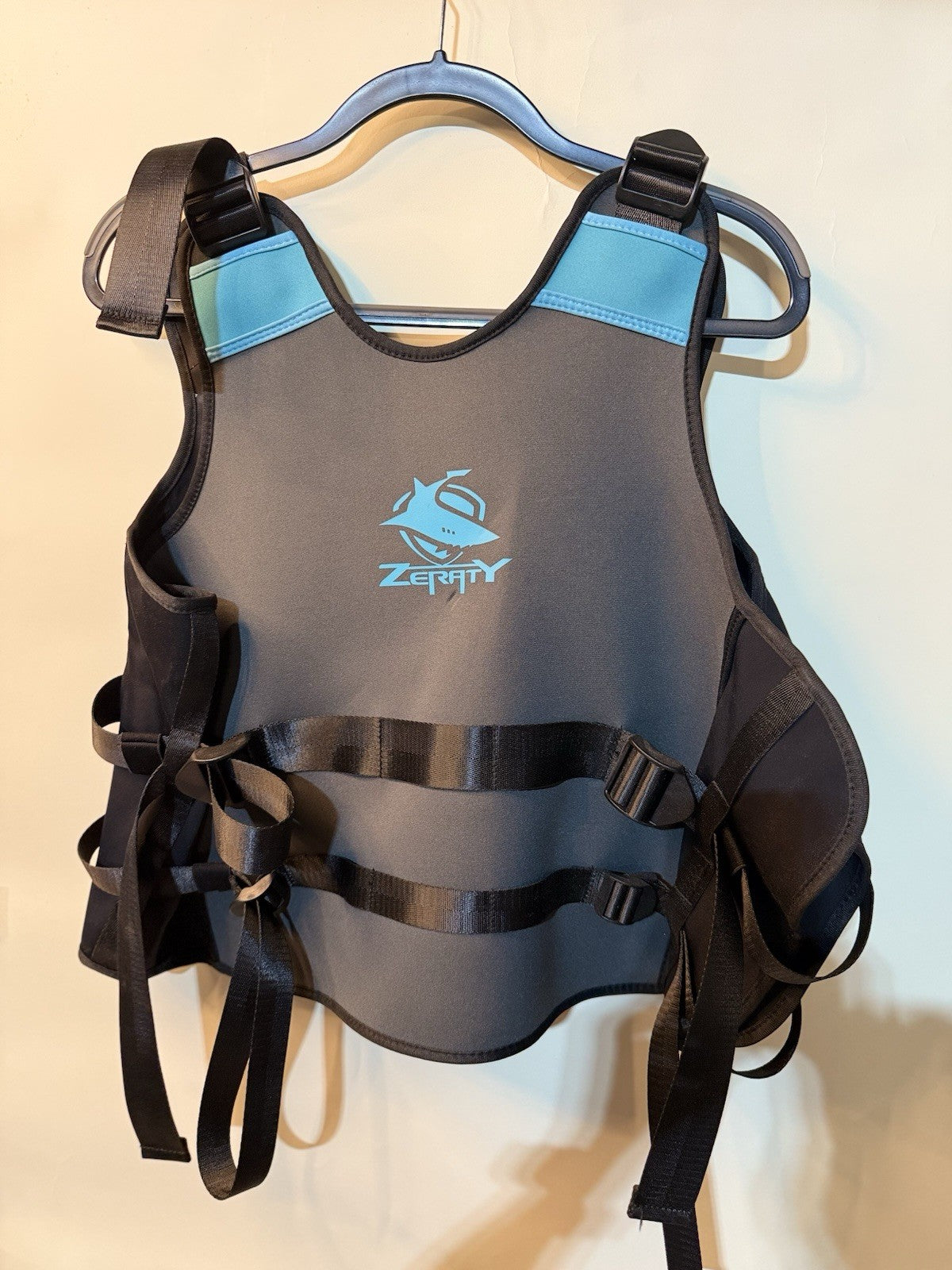 Zetary Inflatable Snorkel Vest - Portable Snorkel Jacket for Adults size M/L