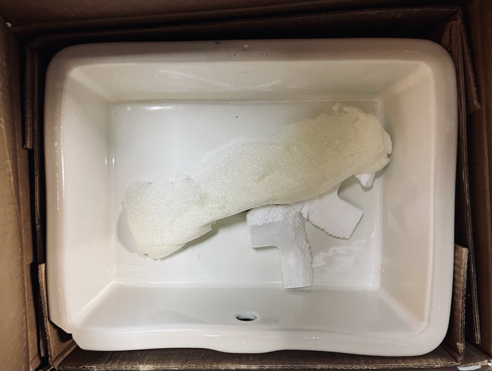 🔹 Kohler K-8189-96 Verticyl 17" Rectangular Undermount Bathroom Sink – Biscuit