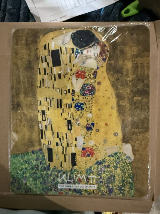 Gustav Klimt The Kiss Art Mouse Pad – Non-Slip | Museum-Inspired Gift 🎨✨