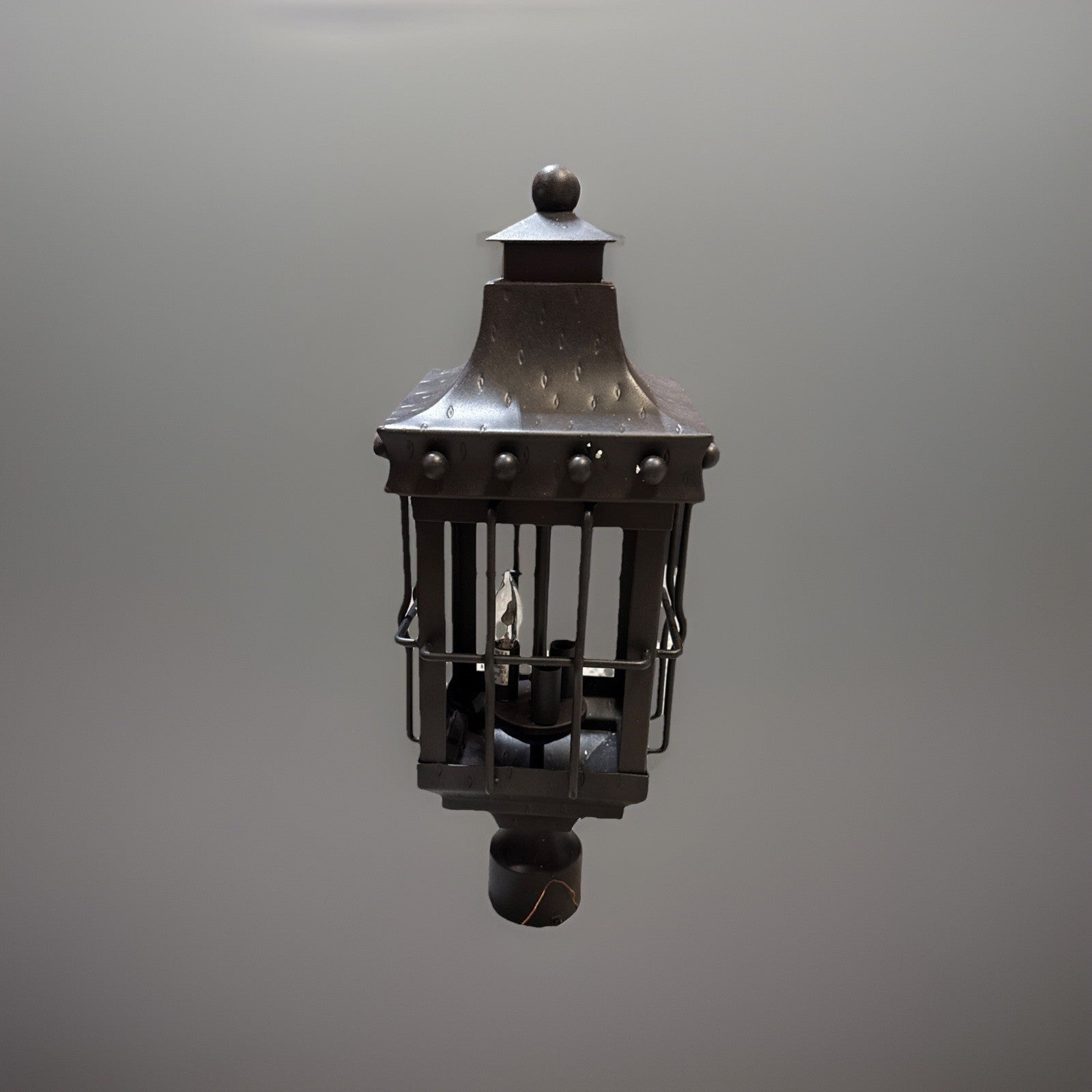 Maxim Nantucket 3-Light Post Lantern 30080CDCF – Seedy Glass, Country Forge 📺 ✨