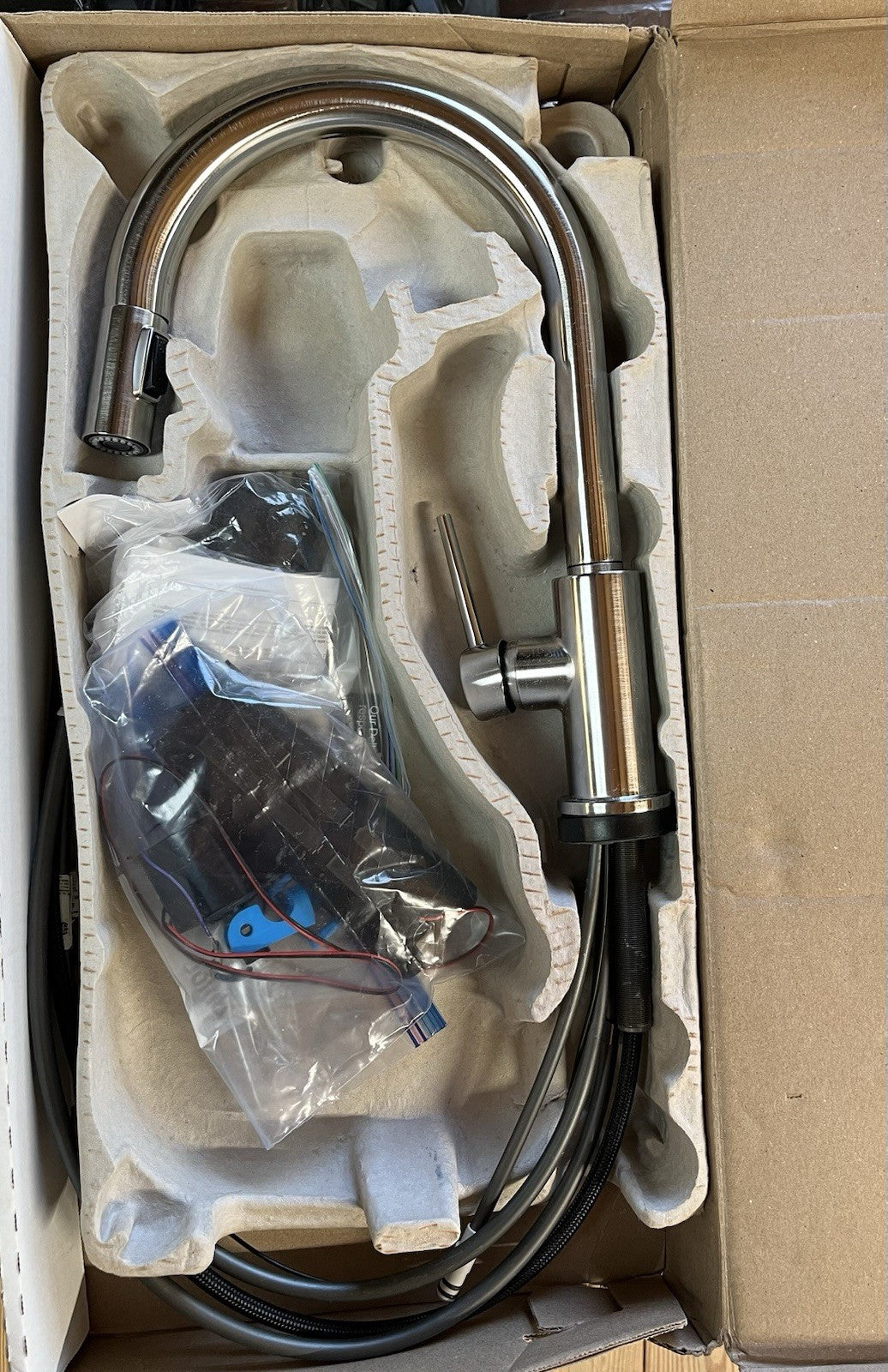 Delta Trinsic 9159T-AR-DST Touch2O Kitchen Faucet – Arctic Stainless | Pull-Dow