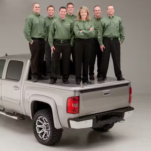 UnderCover UC2146L-UH LUX Tonneau Cover Fits 10-14 F-150 Black