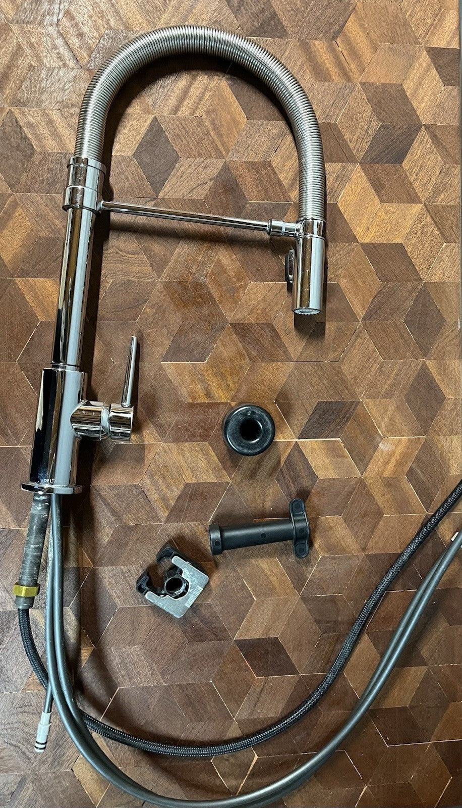 🧰 Delta Trinsic Pro Kitchen Faucet Arctic Stainless – Model 9659-AR-DST – Pull-