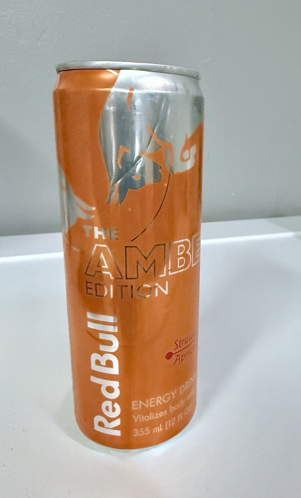 Red Bull Summer Edition 2022 Strawberry Apricot 12oz limited rare can amber