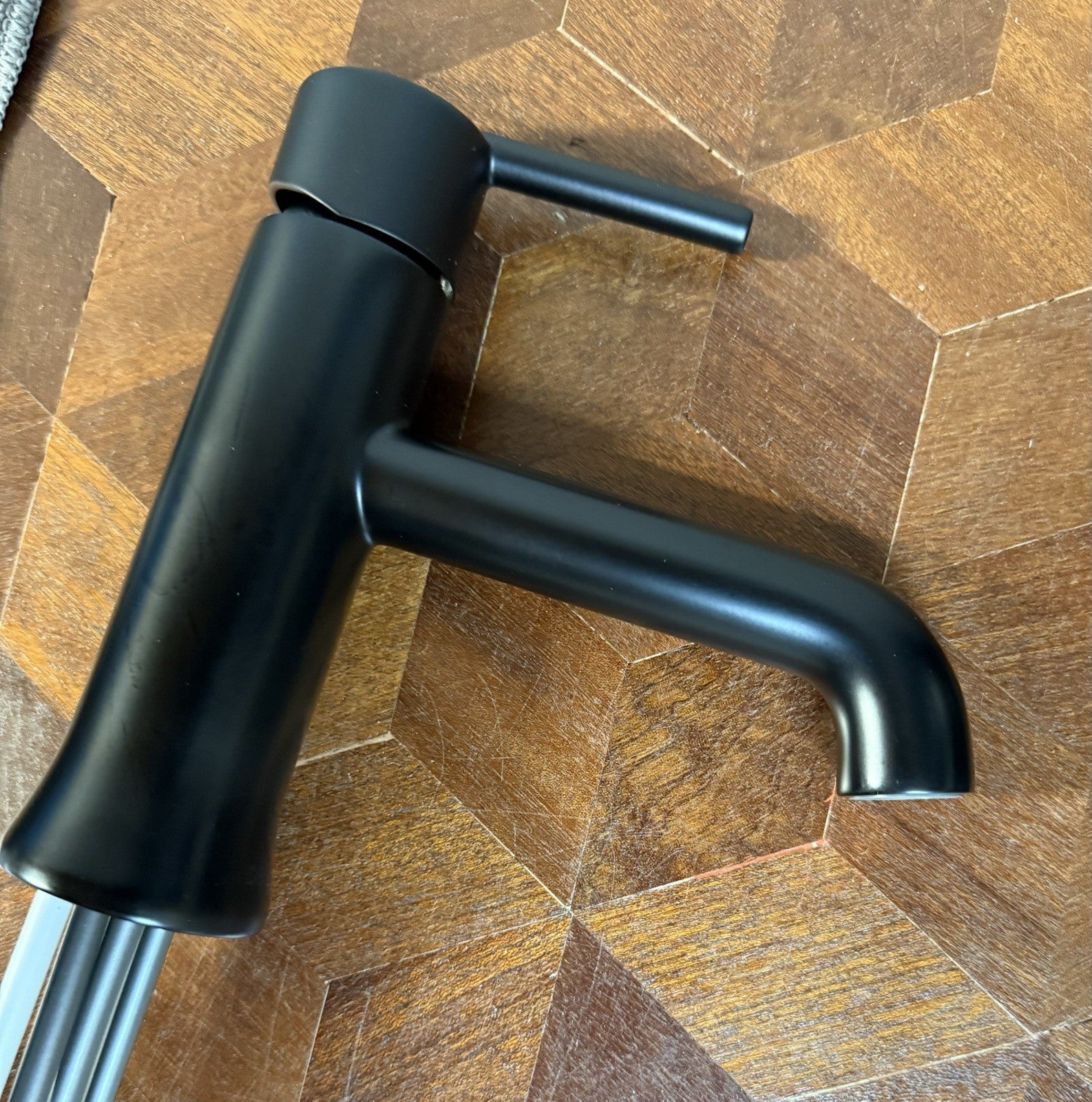 Delta 559LF-LPU Trinsic Matte Black Bathroom Faucet 1-Hole Single Handle