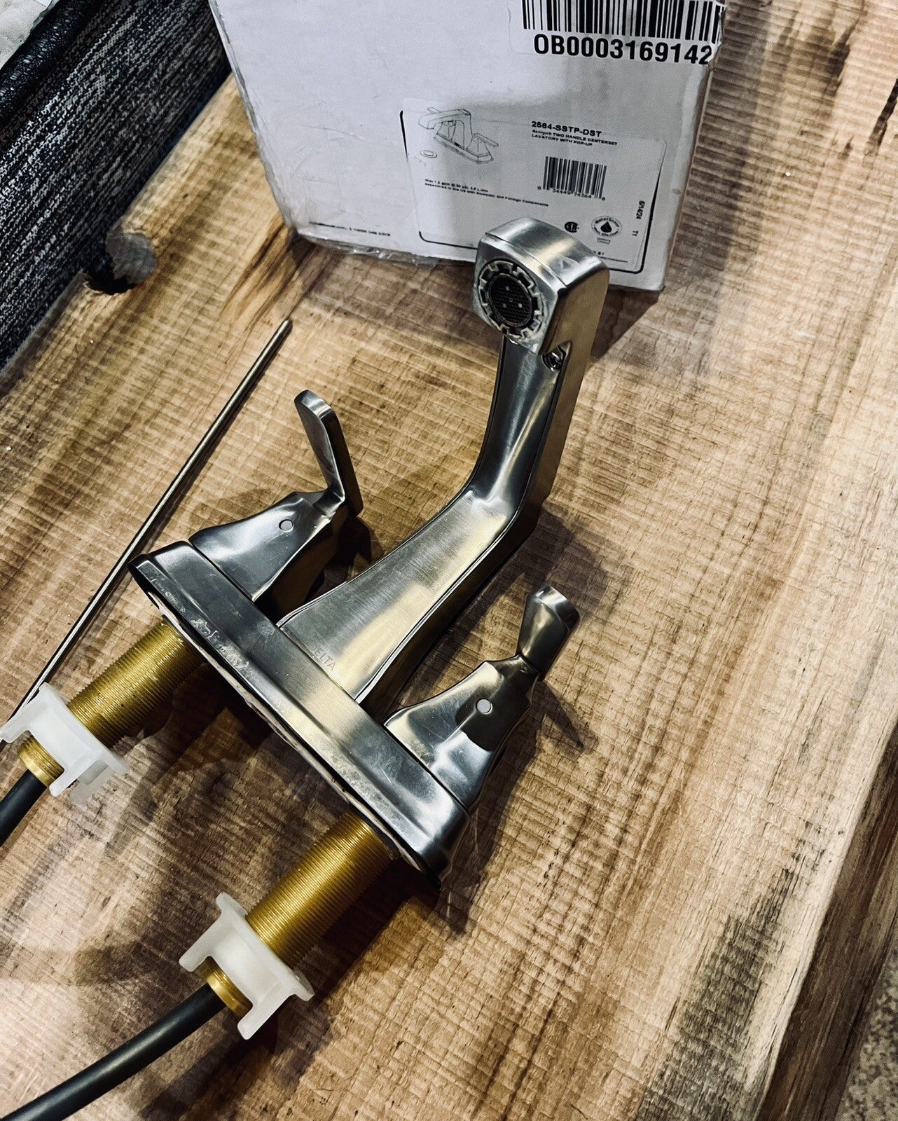 Delta Ashlyn 2564-SSTP-DST   1.2 Gpm 2-Handle Bathroom Faucet * scratch & Dent