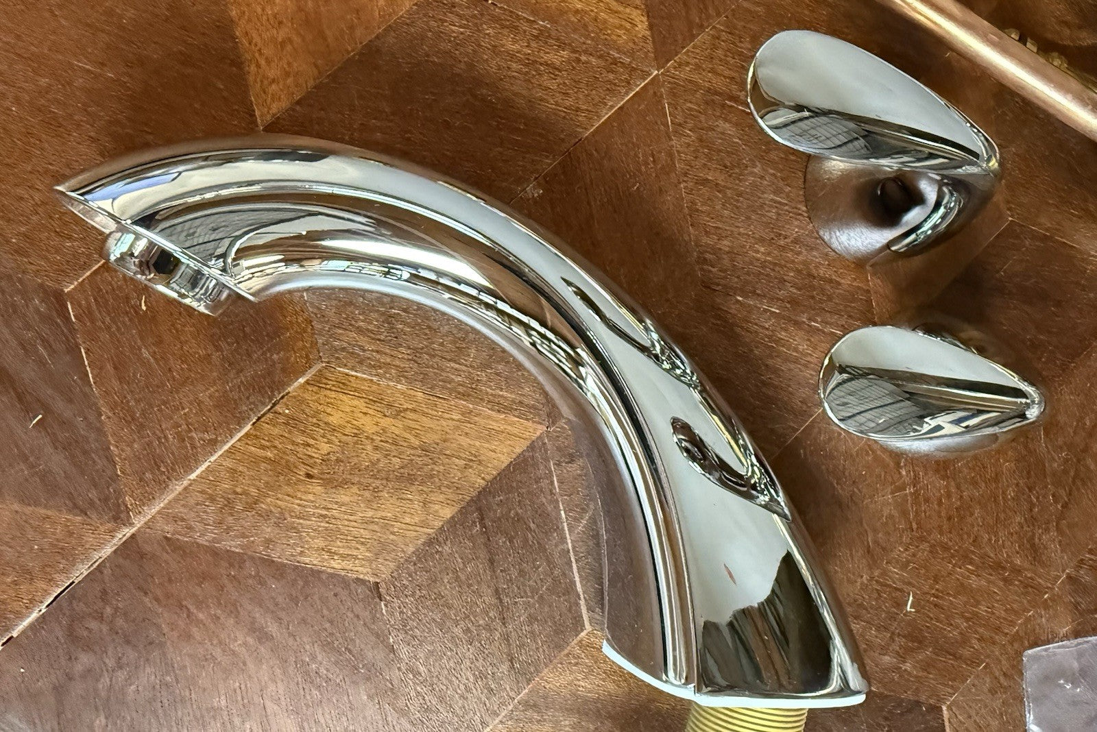 Delta 3530LF-MPU Classic Widespread Bathroom Faucet – Chrome Finish