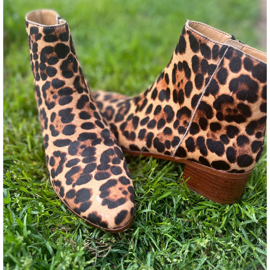 J.Crew Walker Calf Hair Leopard Booties Women’s Size 8 Animal Print Ankle Boots