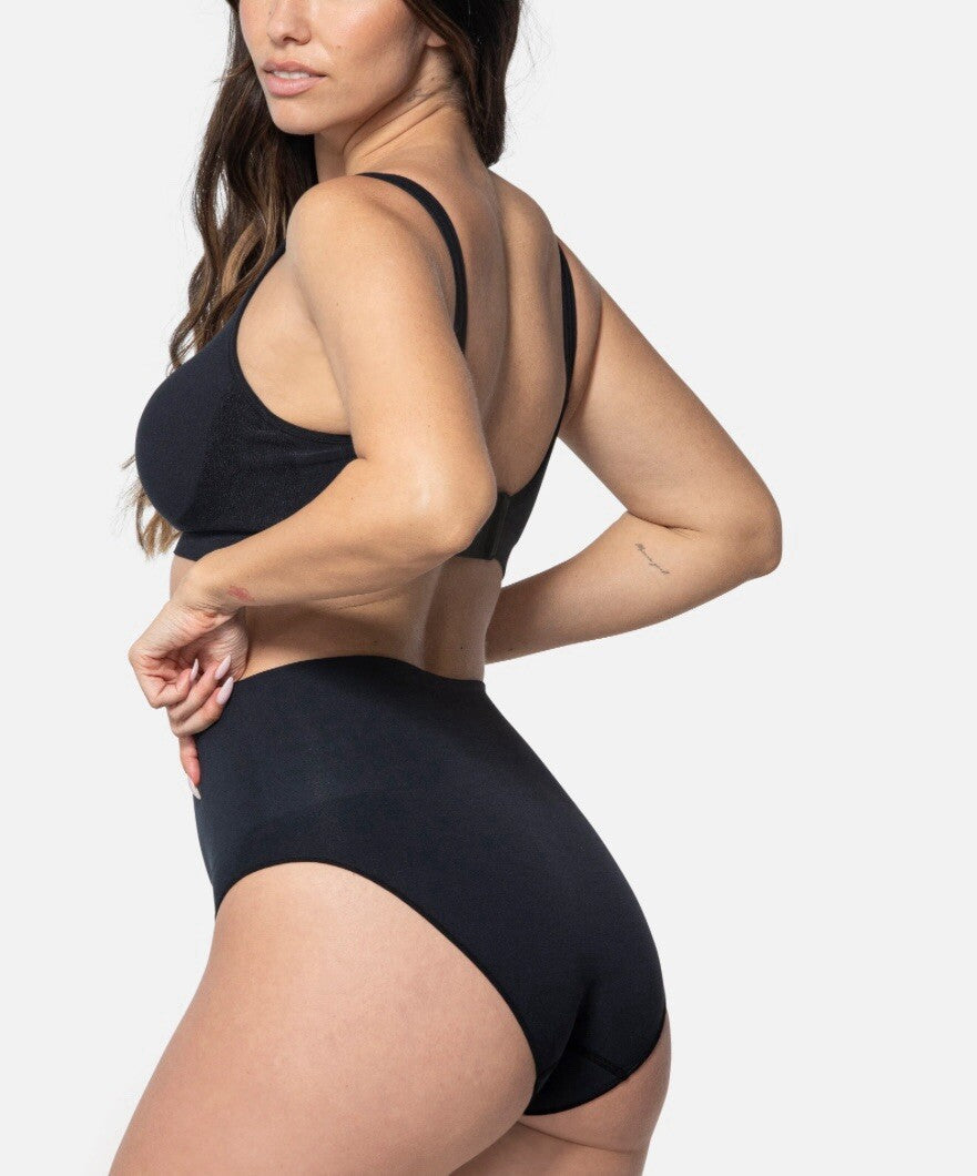 Underoutfit Smoothing at Waist Brief - 308, size med - black