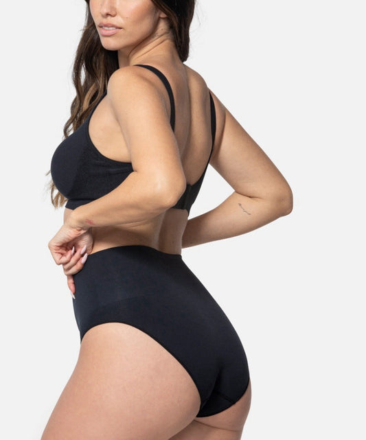 Underoutfit Smoothing at Waist Brief - 308, size med - black